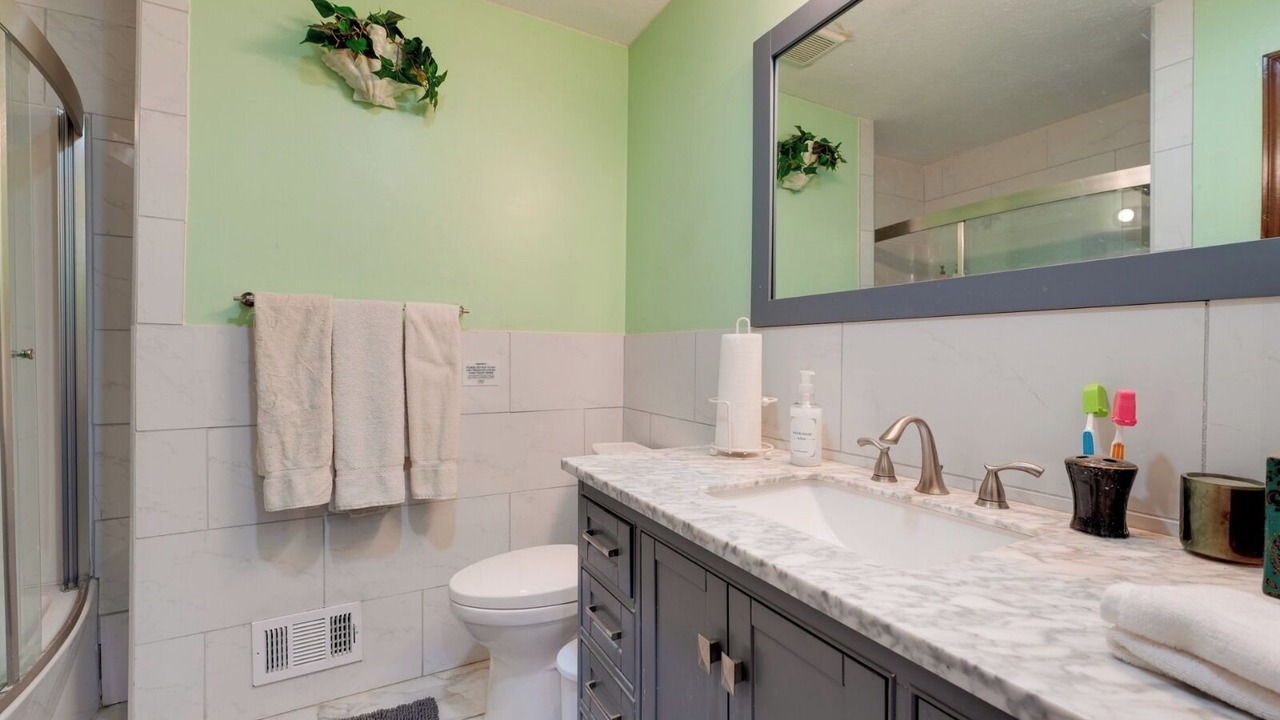 Photo of Bathroom in Smyrna