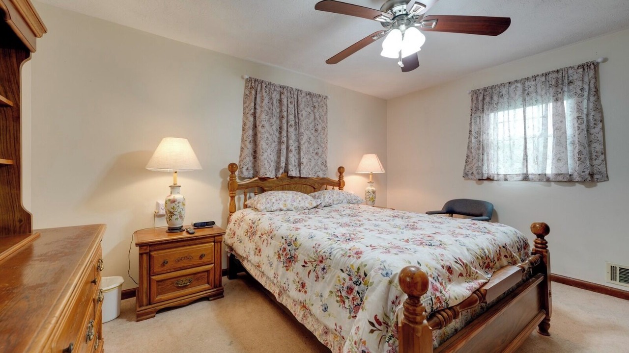 Photo of Bedroom in Smyrna