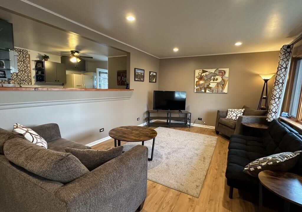 Photo of Livingroom in Downers Grove