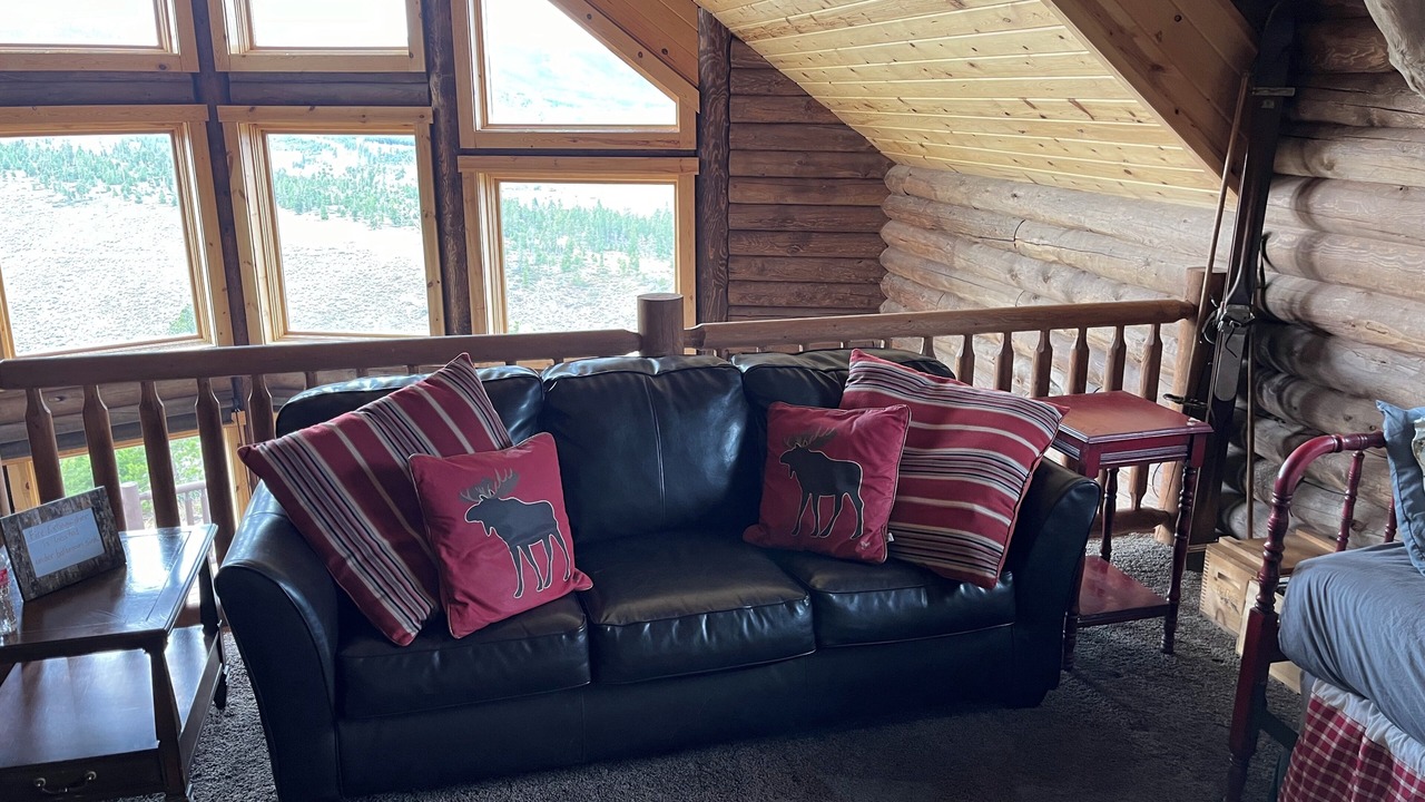 Photo of Livingroom in Granby