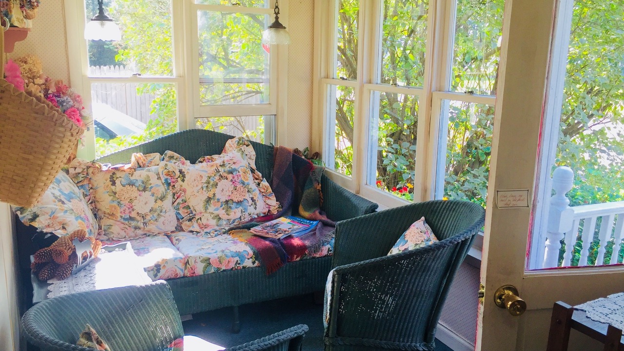 Photo of Livingroom in Clayton
