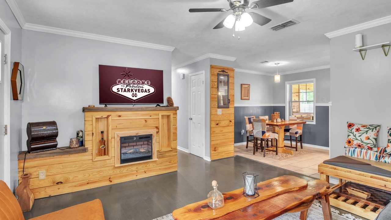 Photo of Livingroom in Starkville