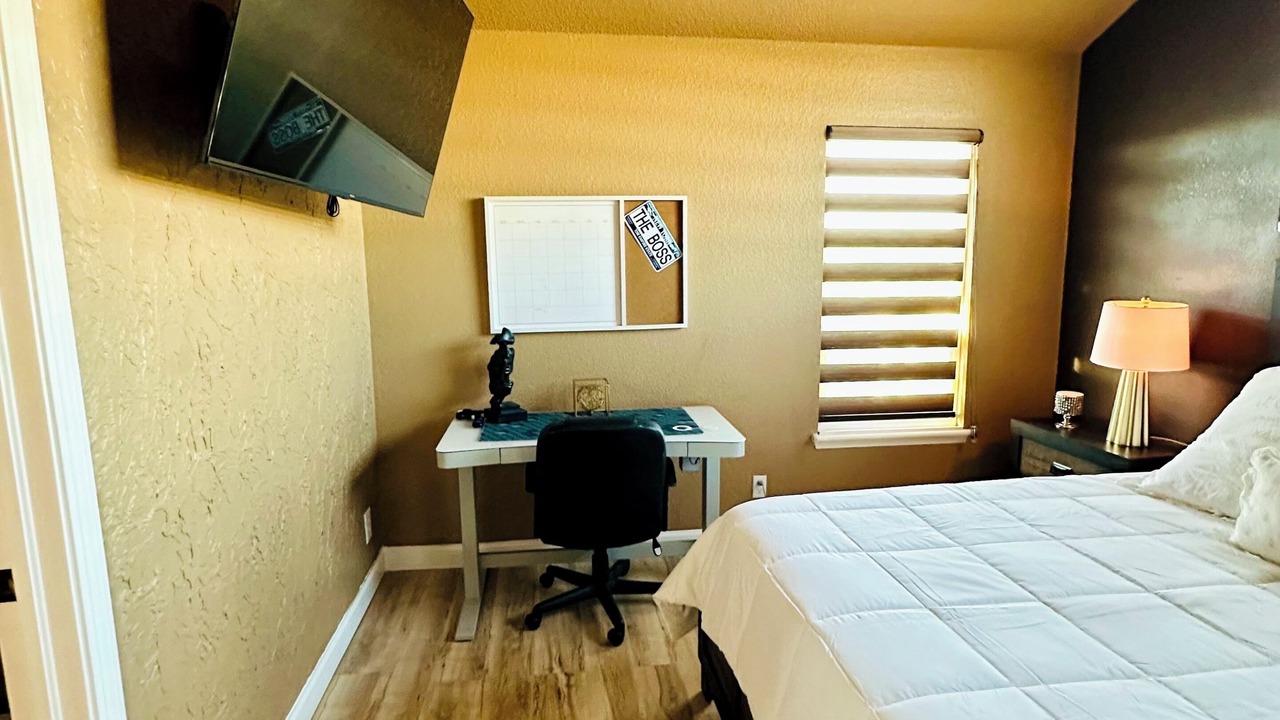 Photo of Bedroom in Biggs Field