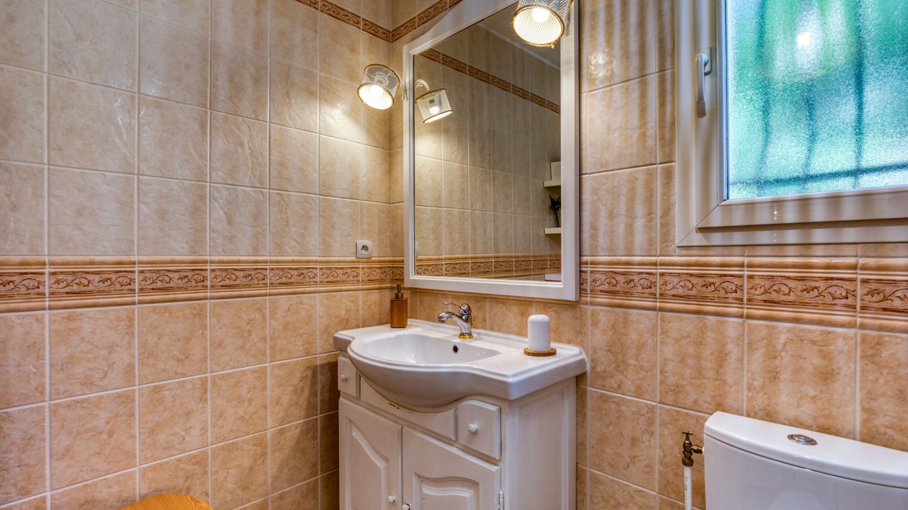 Photo of Bathroom in Puisserguier