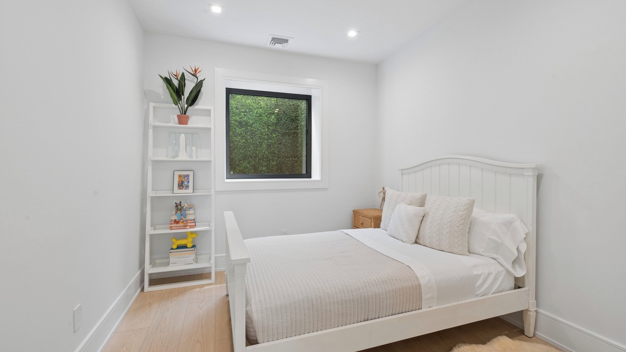 Photo of Bedroom in Noyack