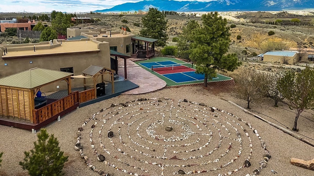 Photo of Others in Taos