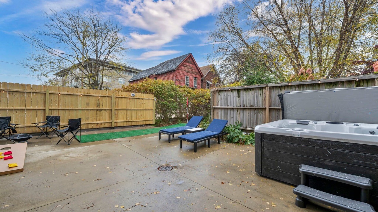 Photo of Outdoor in Ohio City