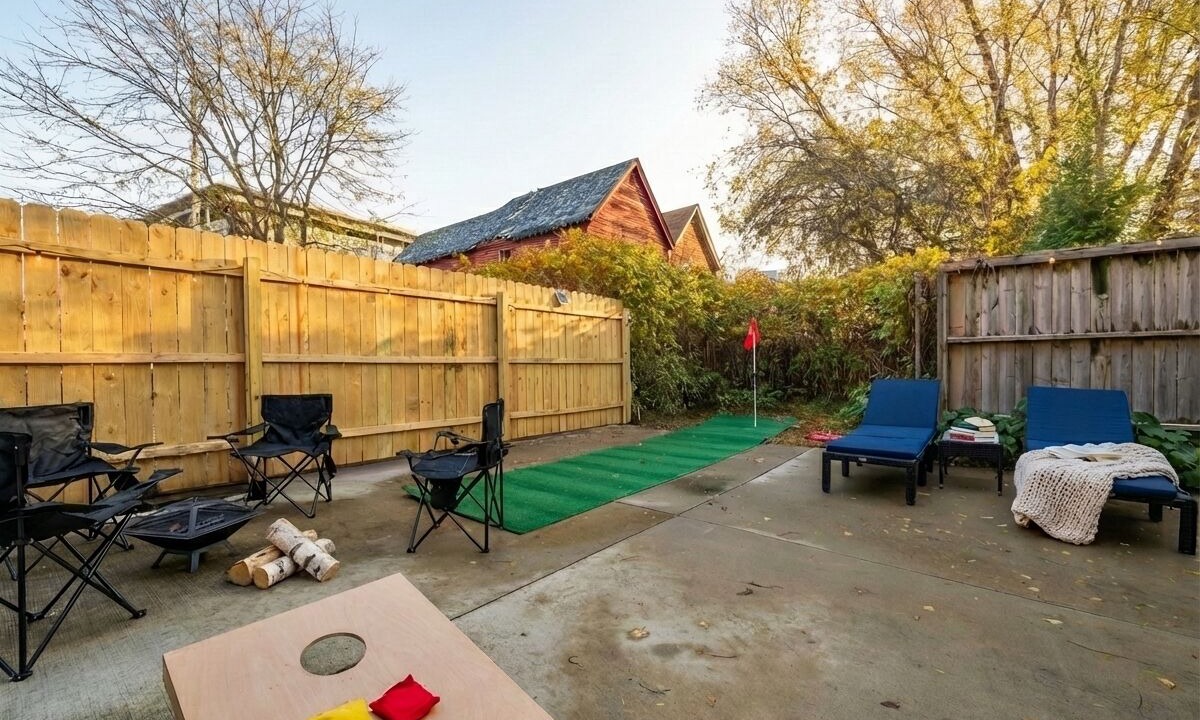 Photo of Outdoor in Ohio City