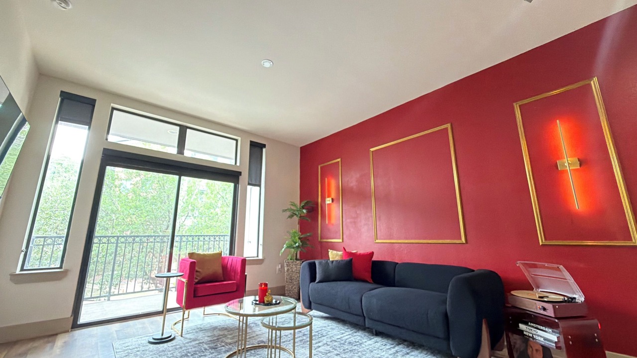 Photo of Livingroom in Midtown