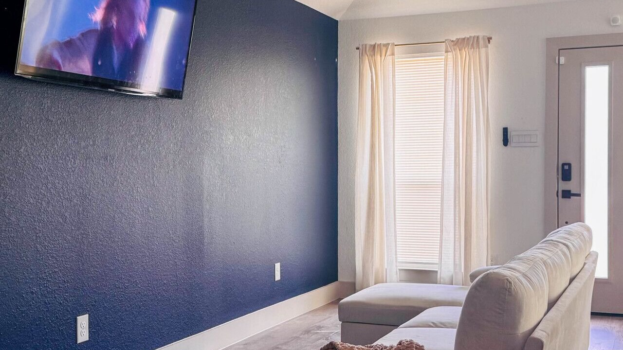 Photo of Livingroom in Northeast Houston