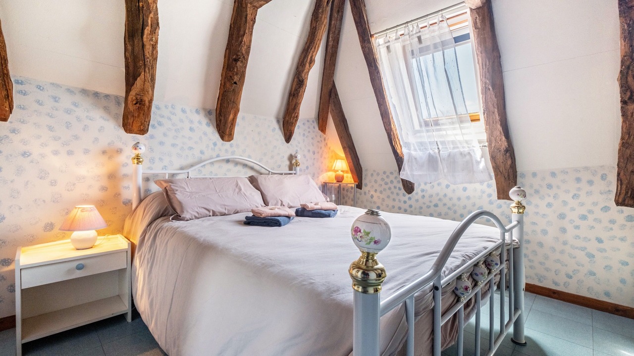 Photo of Bedroom in Lacave