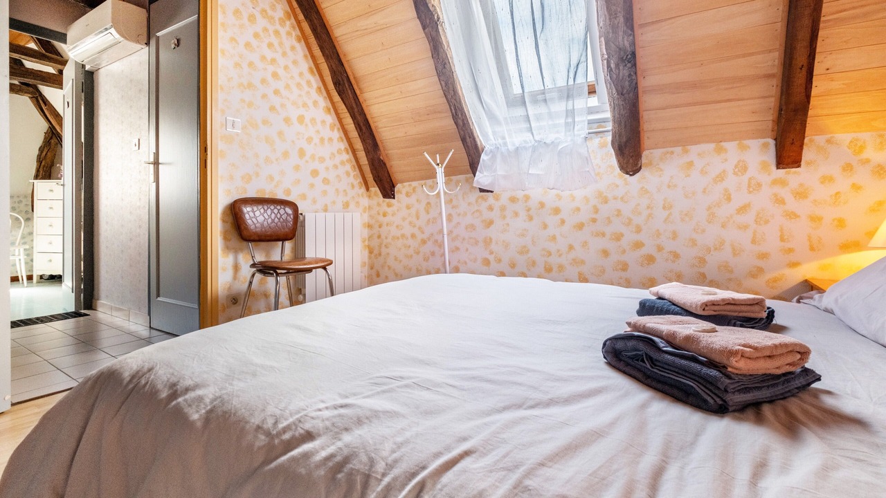 Photo of Bedroom in Lacave