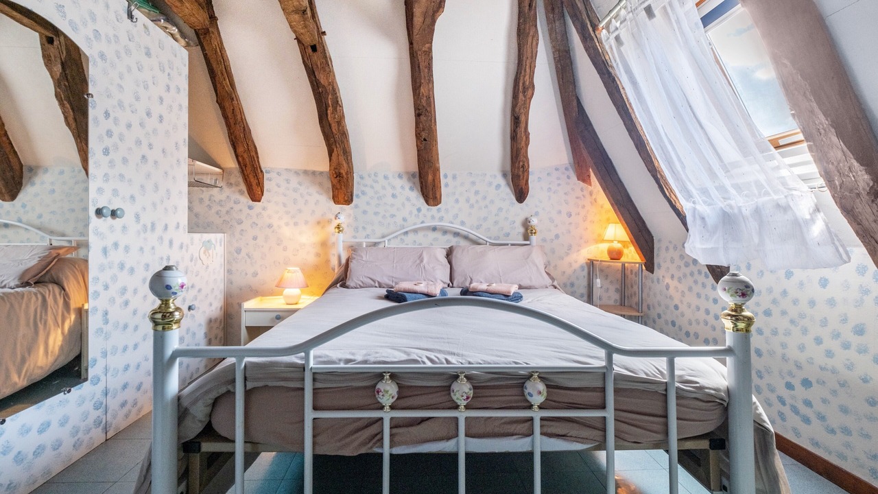 Photo of Bedroom in Lacave