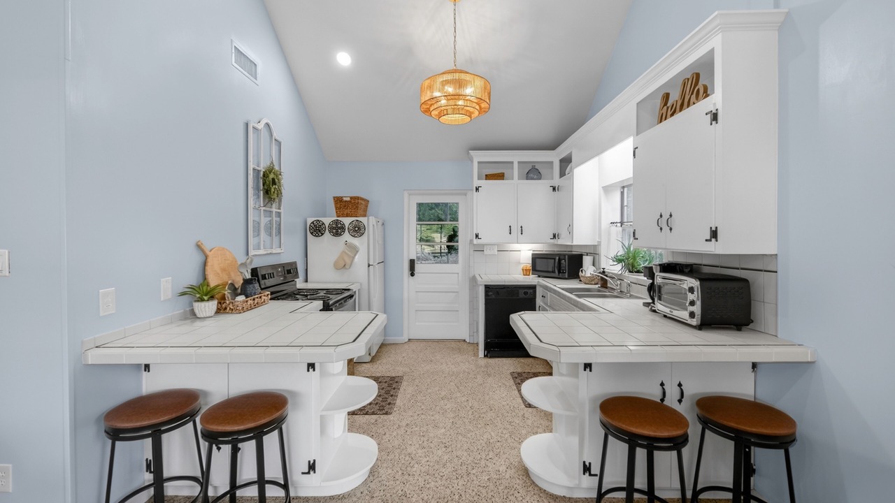 Photo of Kitchen in Titus