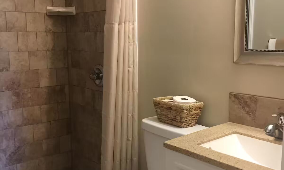 Photo of Bathroom in Titus