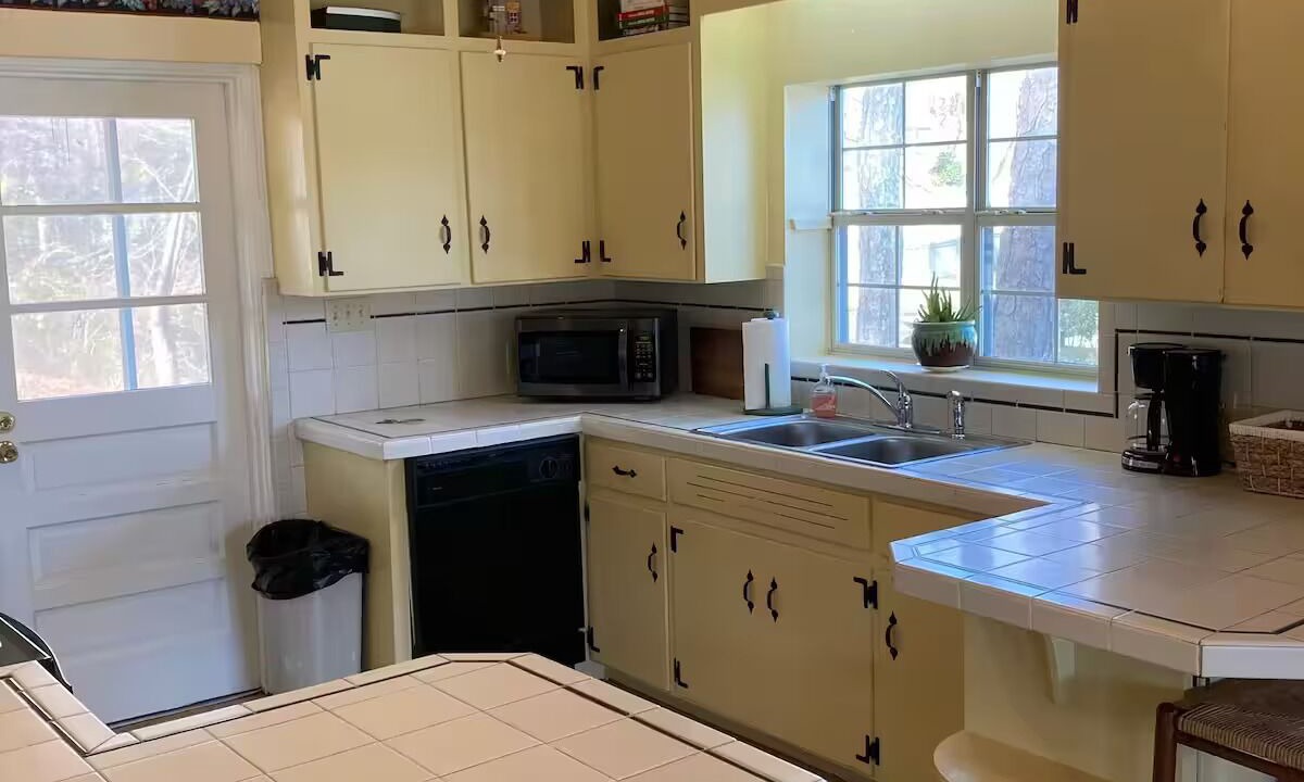 Photo of Kitchen in Titus