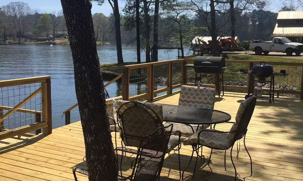 Photo of Outdoor in Titus