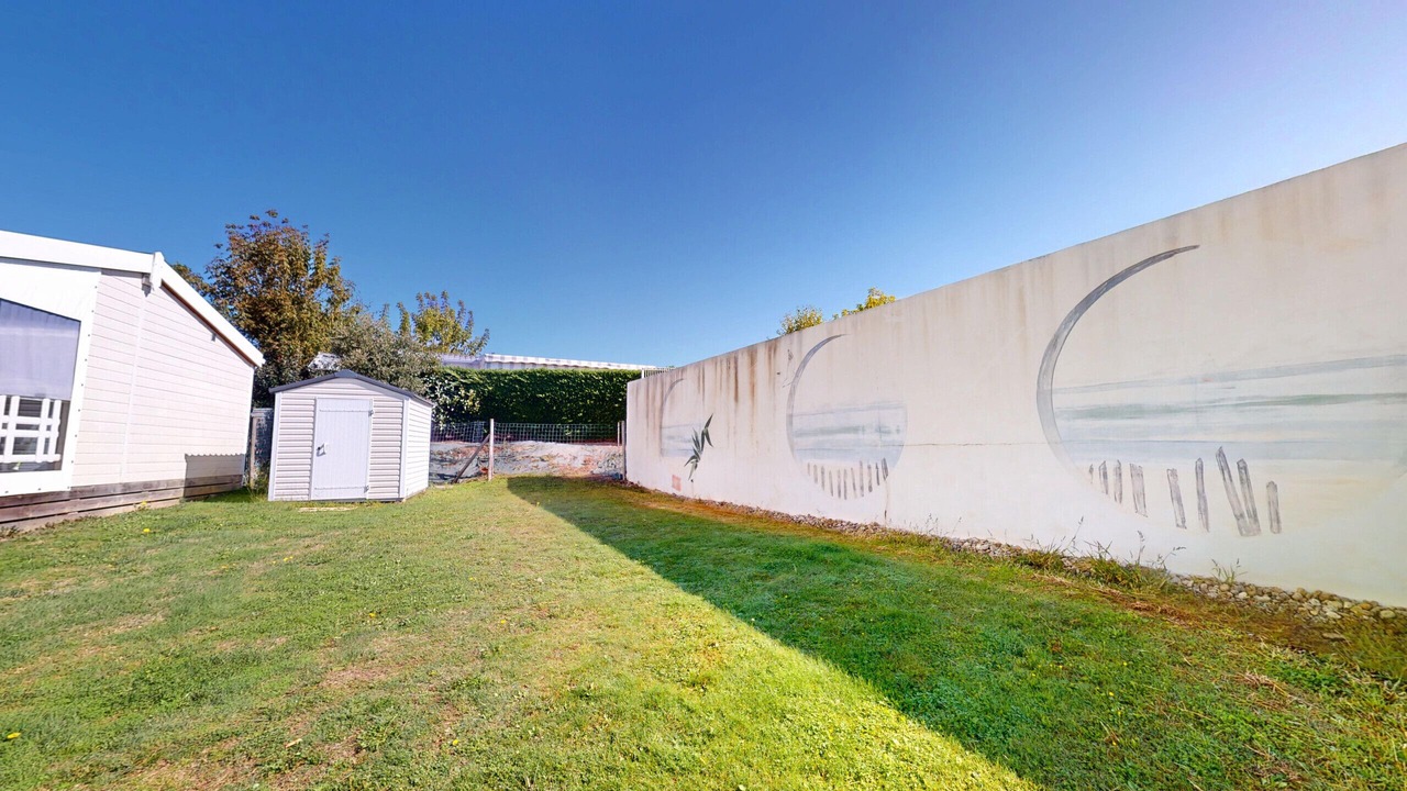 Photo of Outdoor in Brem Sur Mer