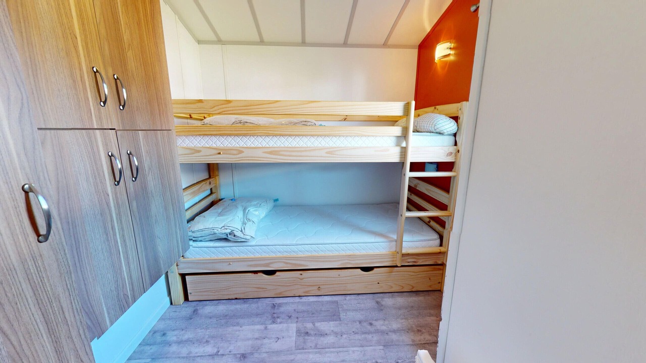 Photo of Bedroom in Brem Sur Mer