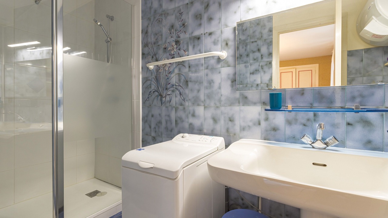 Photo of Bathroom in Amelie-les-Bains-Palalda
