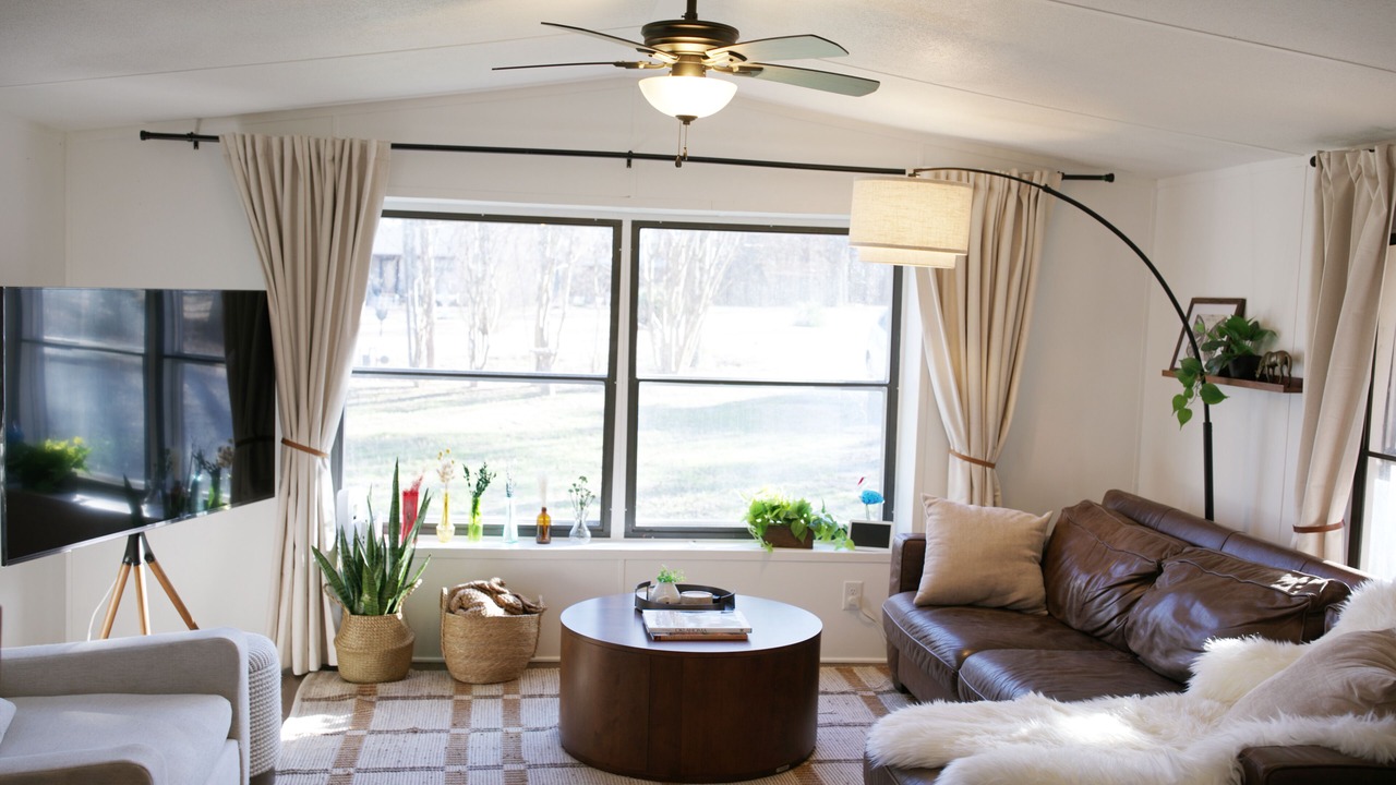 Photo of Livingroom in Ada