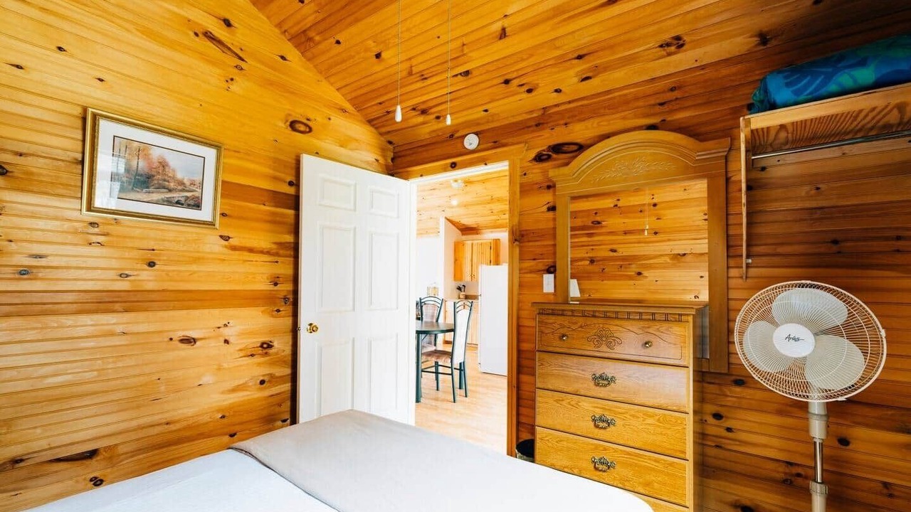 Photo of Bedroom in Green Gables