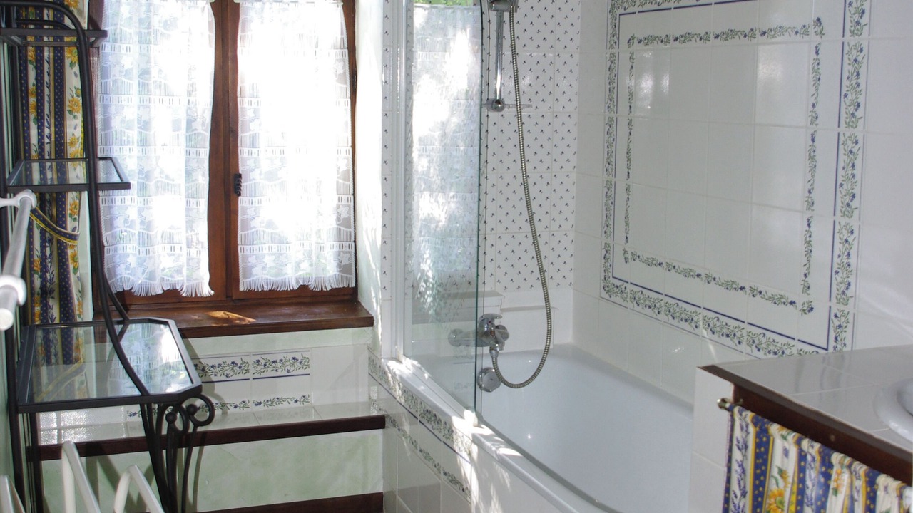 Photo of Bathroom in Dolmayrac