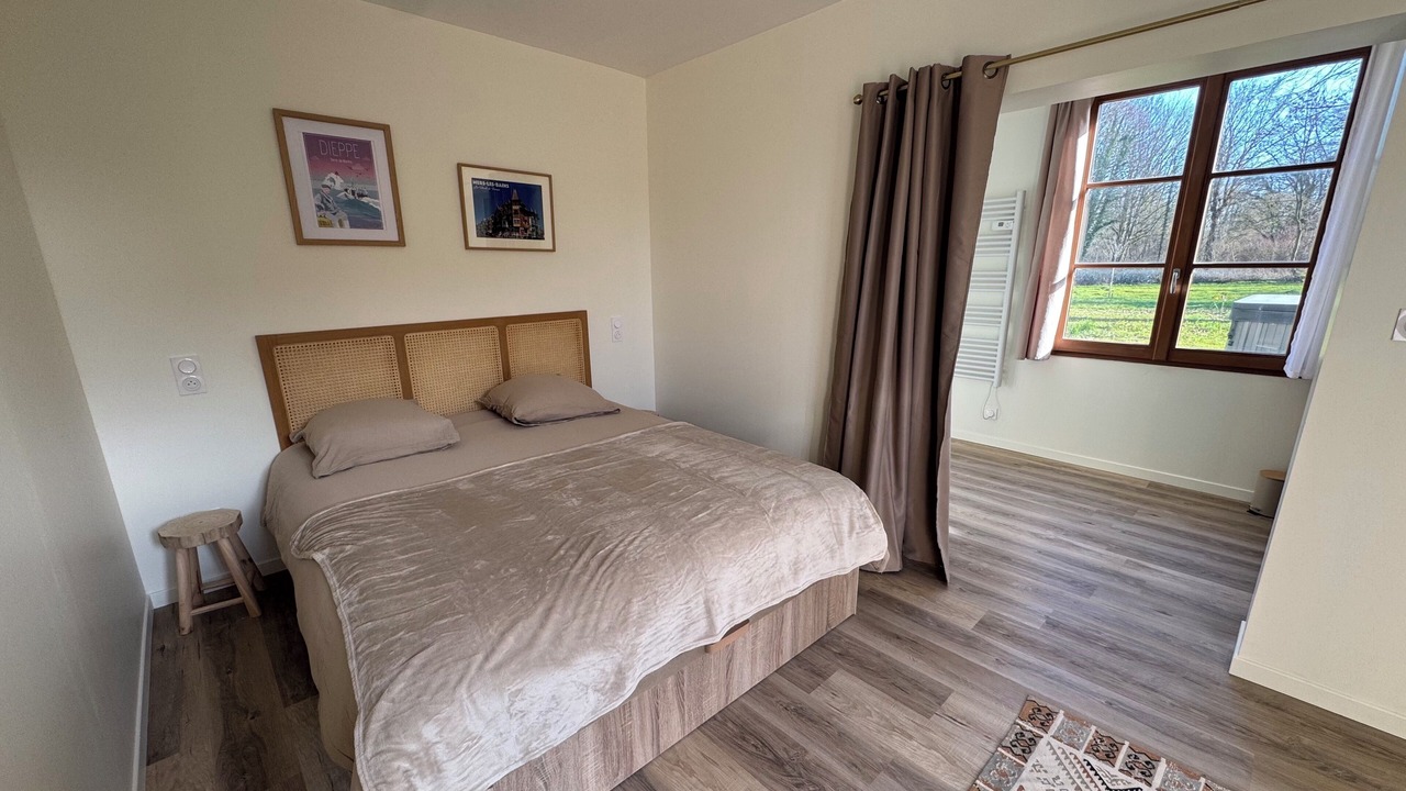 Photo of Bedroom in Ponts-et-Marais