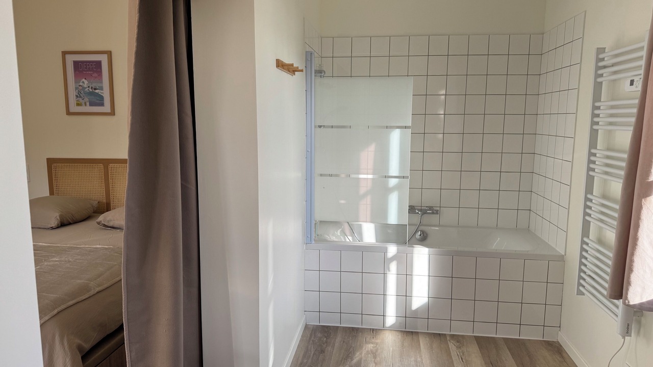 Photo of Bedroom in Ponts-et-Marais