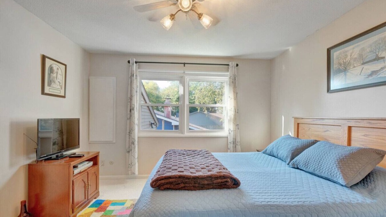 Photo of Bedroom in Champaign