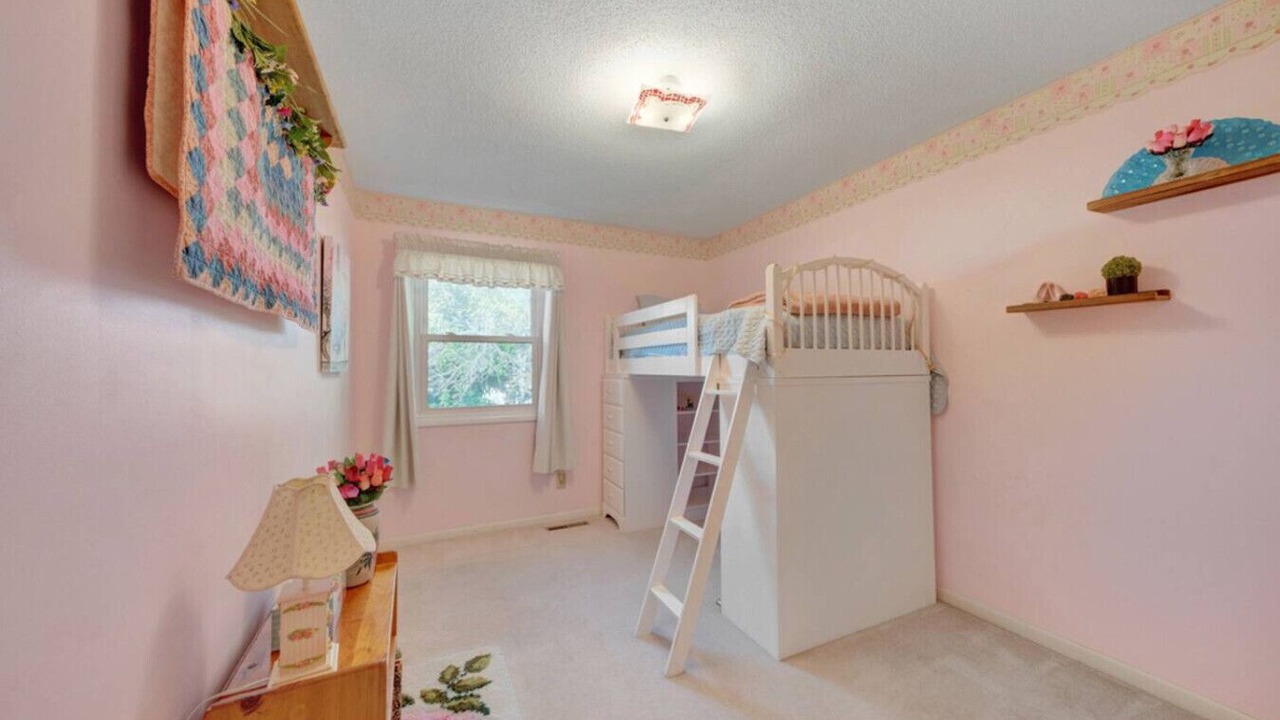 Photo of Bedroom in Champaign