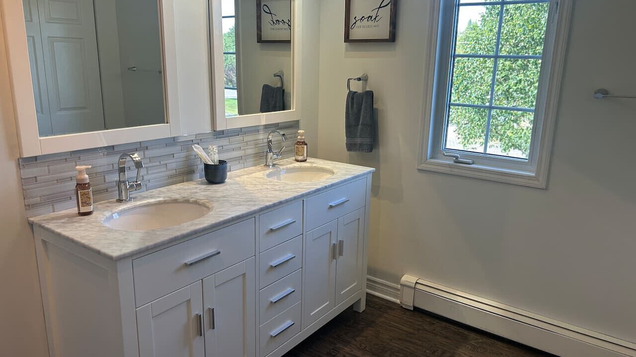 Photo of Bathroom in Longlac