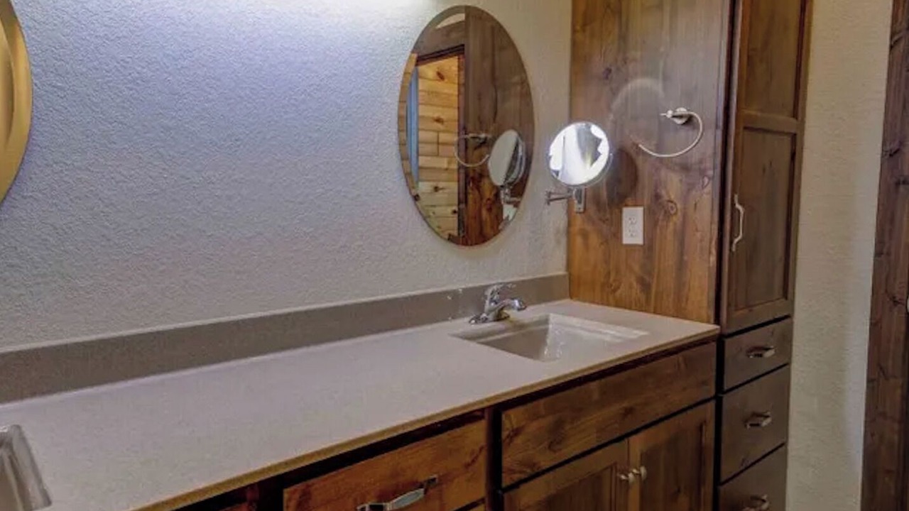 Photo of Bathroom in Sullivan