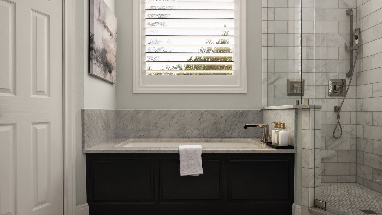Photo of Bathroom in Rob Roy On The Lake