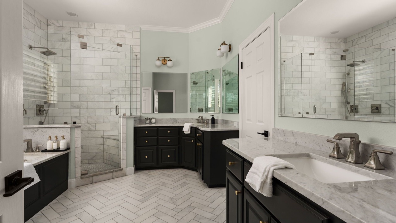 Photo of Bathroom in Rob Roy On The Lake