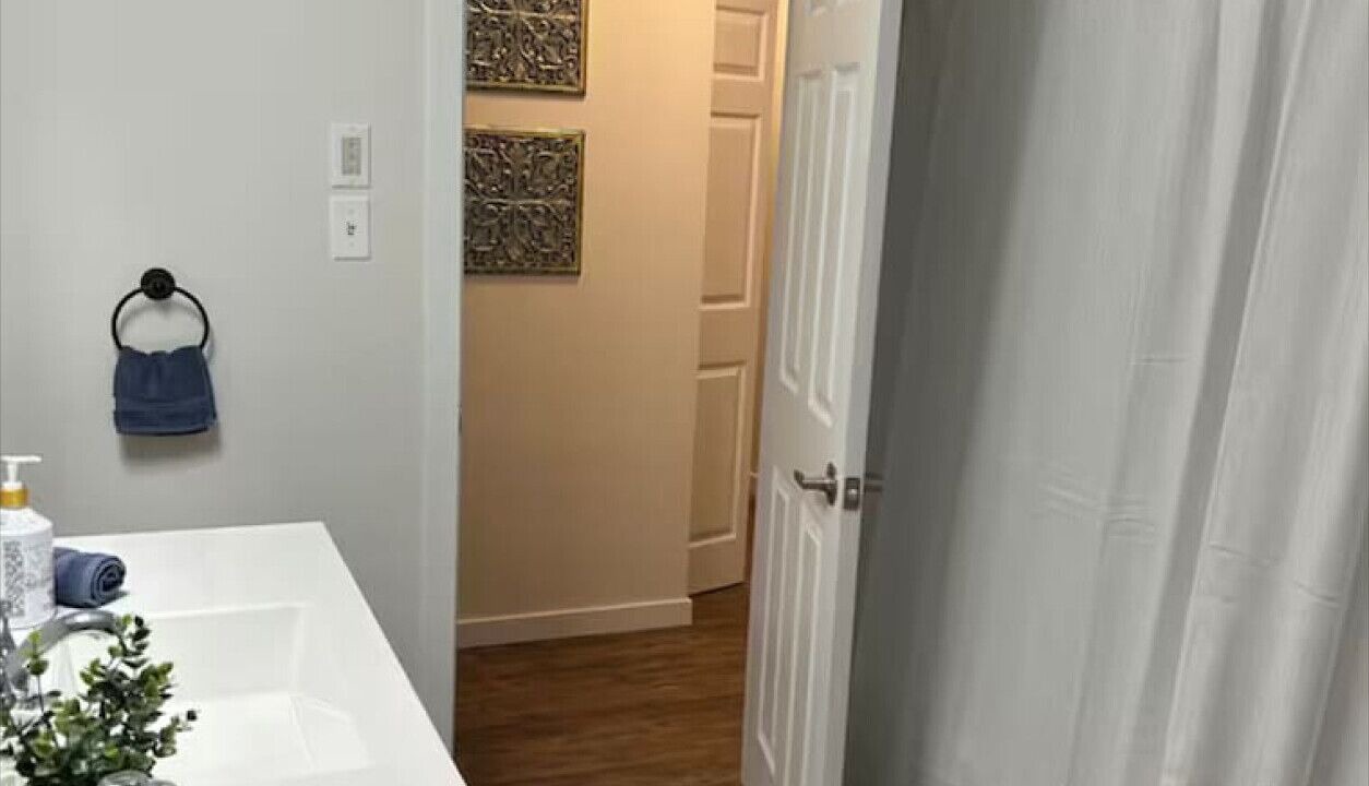 Photo of Bathroom in Longlac