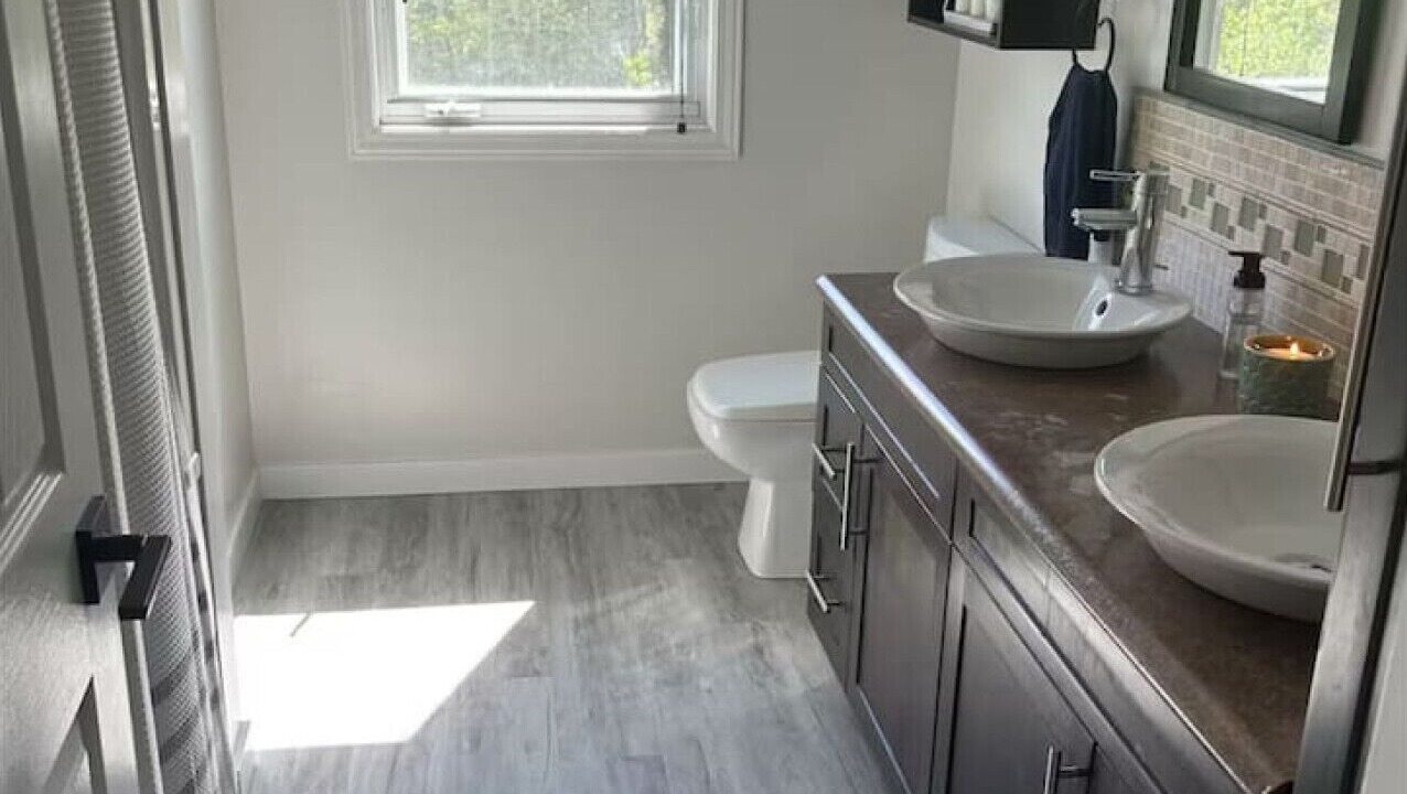 Photo of Bathroom in Longlac