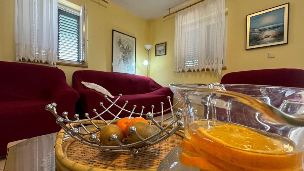Photo of Livingroom in Muline