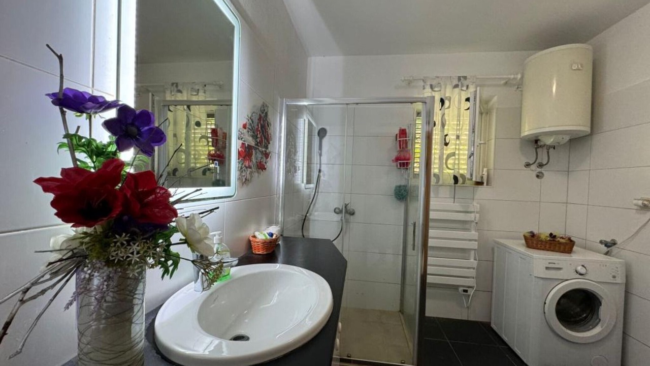 Photo of Bathroom in Muline