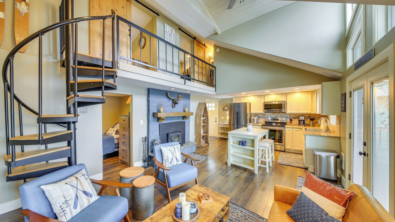 Photo of Livingroom in Bonner County