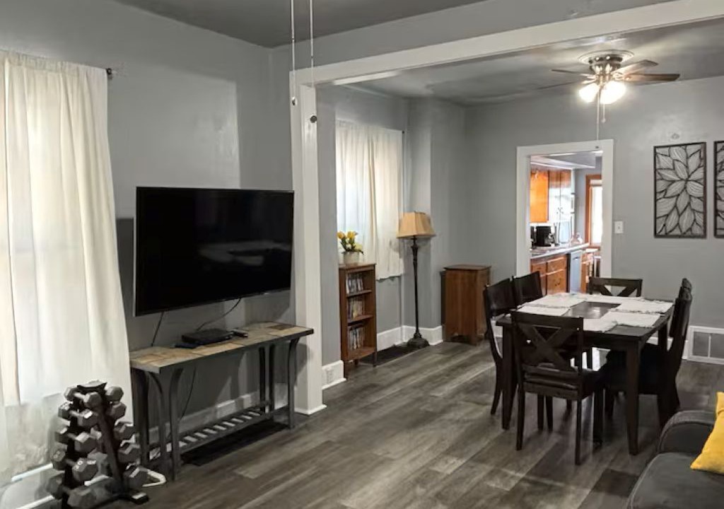 Photo of Livingroom in Bedford