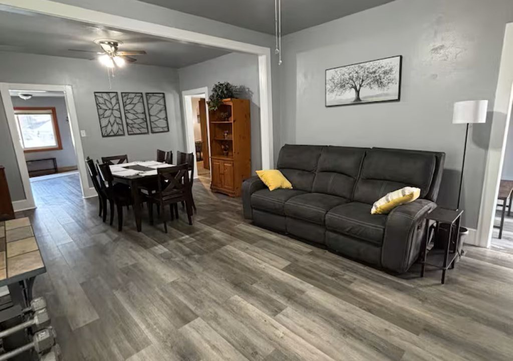 Photo of Livingroom in Bedford