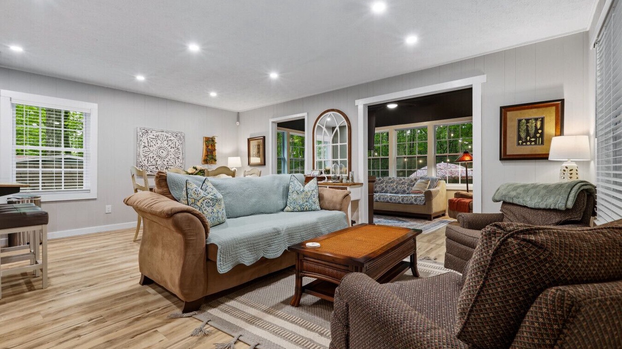 Photo of Bedroom in Pine Mountain Valley