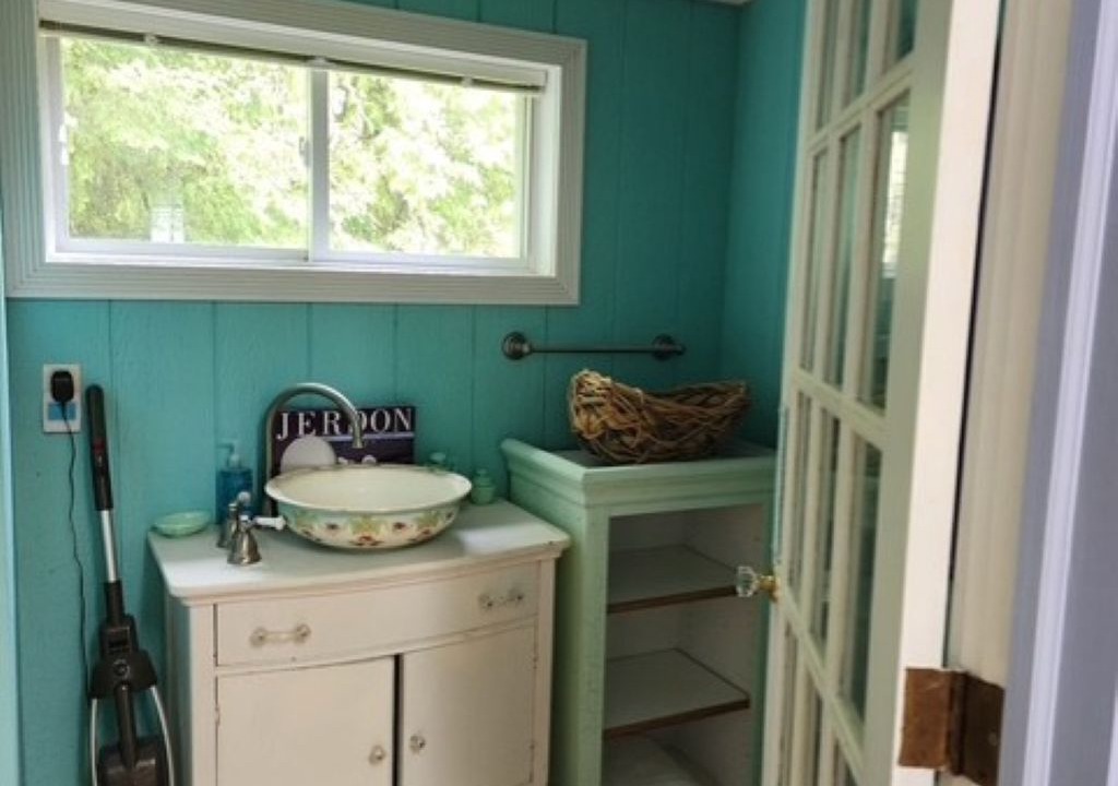 Photo of Bathroom in Greenbush