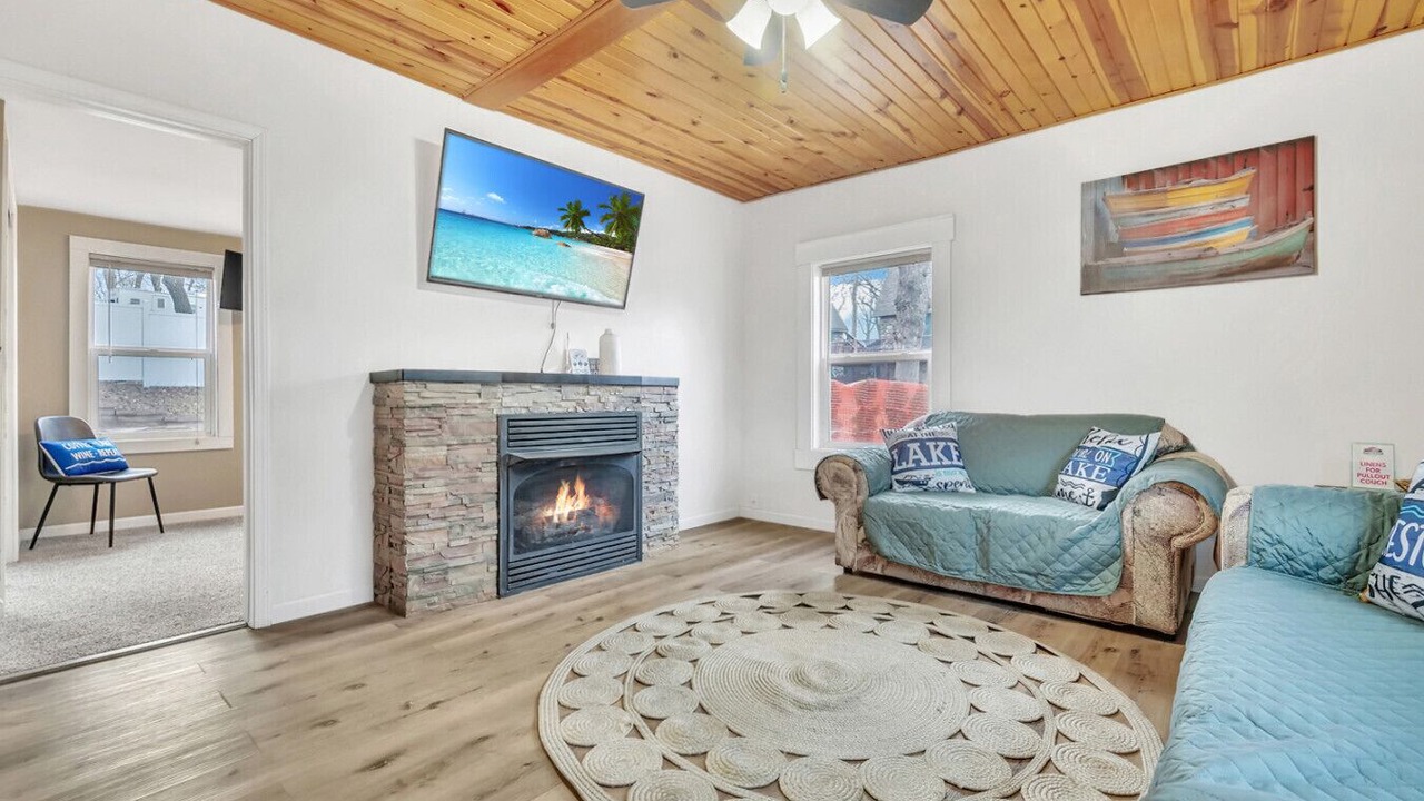 Photo of Livingroom in Spirit Lake