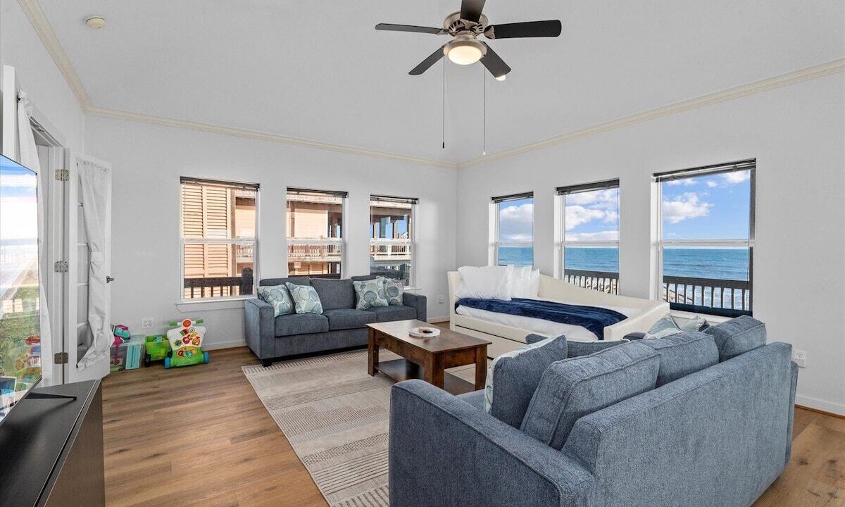 Photo of Livingroom in Port Bolivar