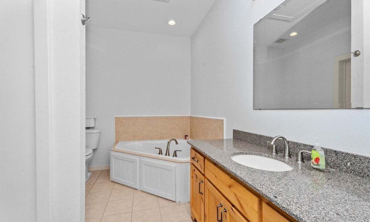 Photo of Bathroom in Port Bolivar