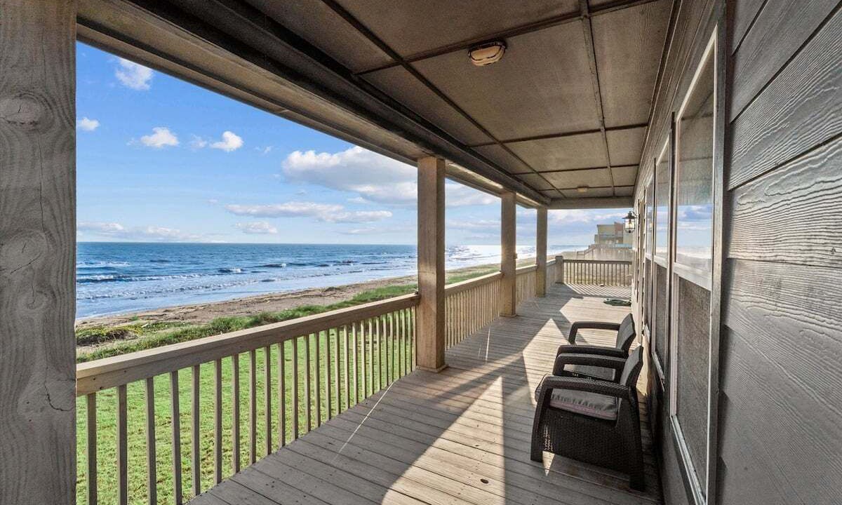 Photo of Patio Balcony in Port Bolivar