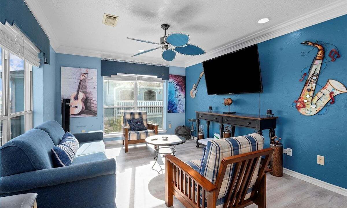 Photo of Livingroom in Terramar Beach