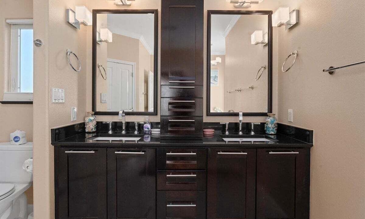 Photo of Bathroom in Galveston